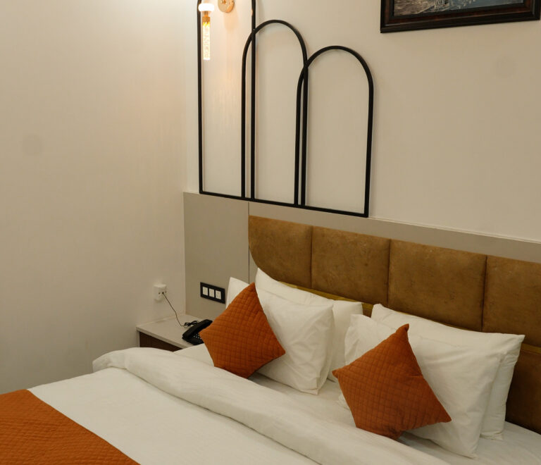 Why The Golden Way Hotel is Perfect for Business Travelers